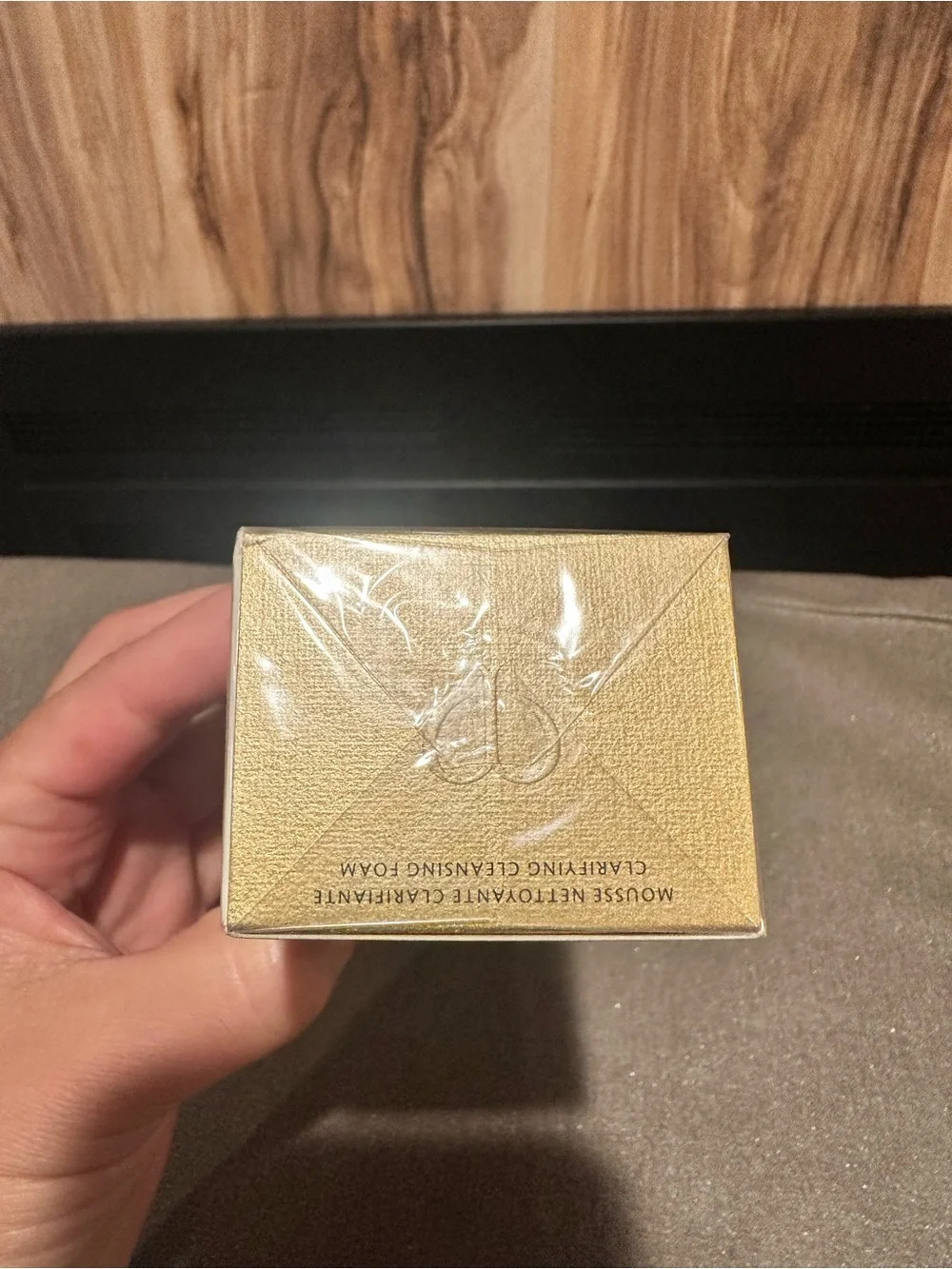Cle de Peau Clarifying Cleansing Foam